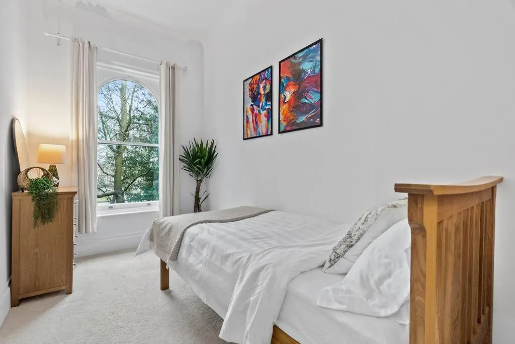 Cosy Apartment In The Heart Of Southampton 0*,  United Kingdom